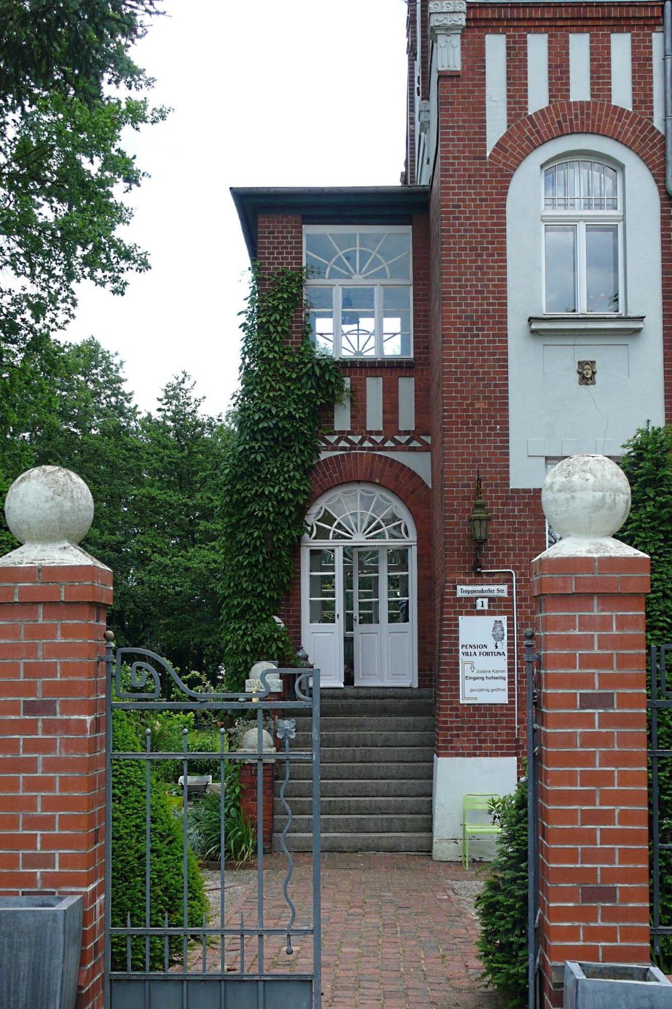Pension Villa Fortuna Lübben エクステリア 写真